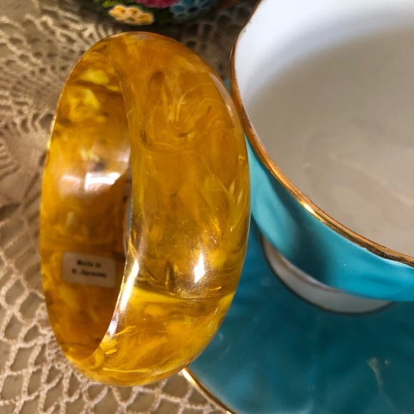 Vintage Egg Yolk Acrylic Bangle Bracelet - Picture 4 of 8